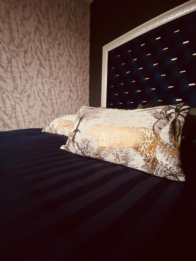 Hypolite Bed & Breakfast Avesnes-sur-Helpe Exterior photo